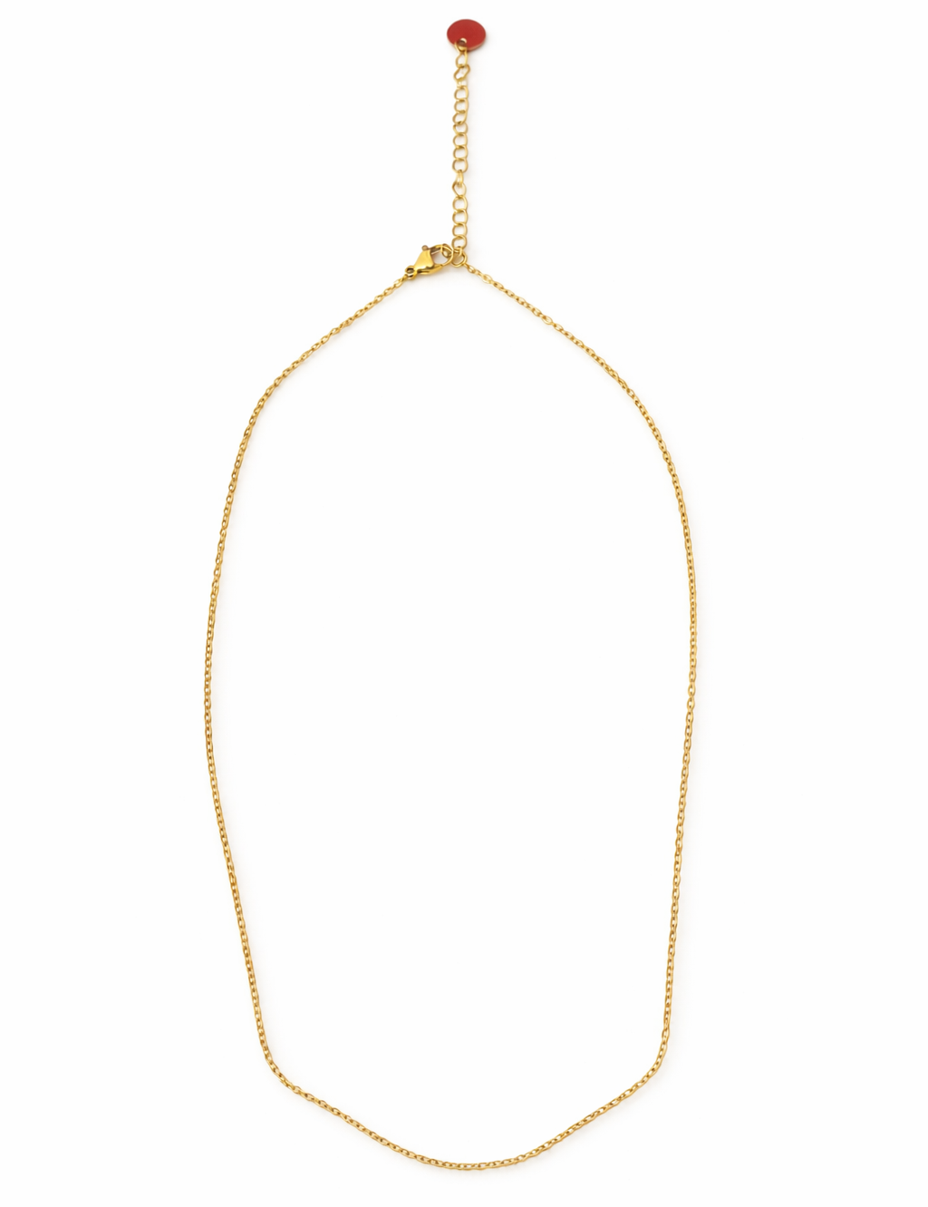 Collier chaîne fine dorée acier inoxydable minimaliste femme fond blanc Ordiajade