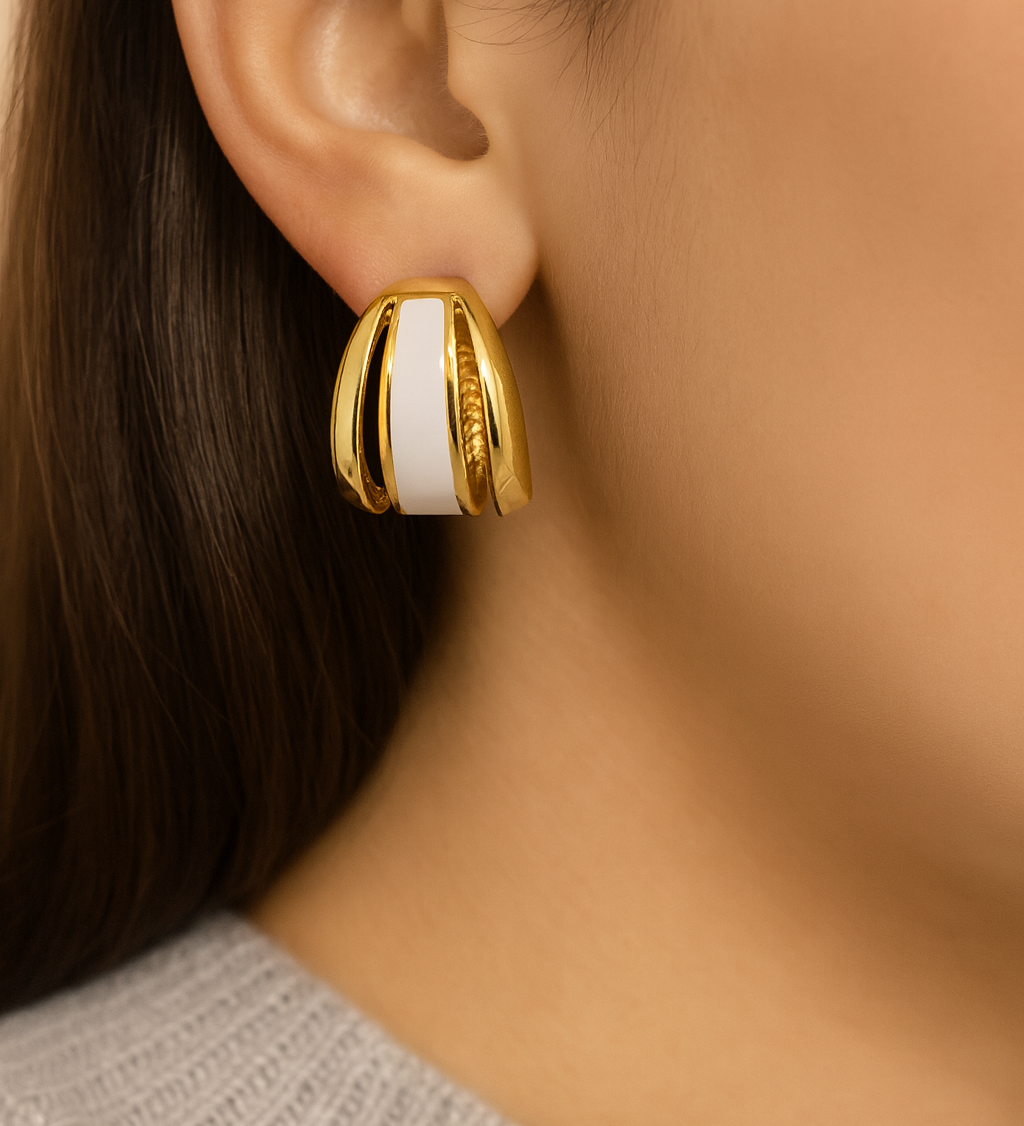 Boucle d’oreille Seya doré  et blanc en acier inoxydable 316L Ordiajade, waterproof et hypoallergénique
