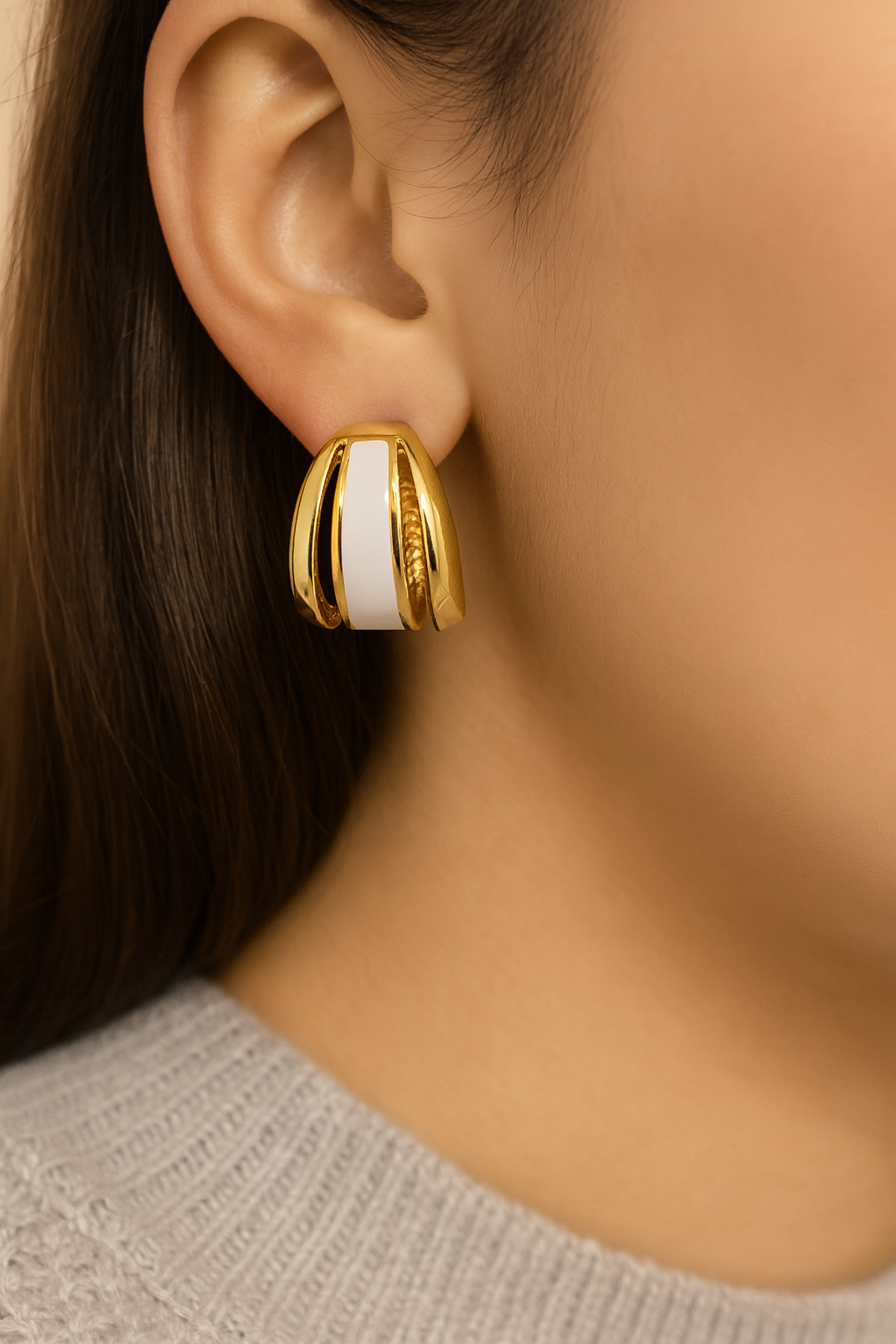 Boucle d’oreille Seya doré  et blanc en acier inoxydable 316L Ordiajade, waterproof et hypoallergénique
