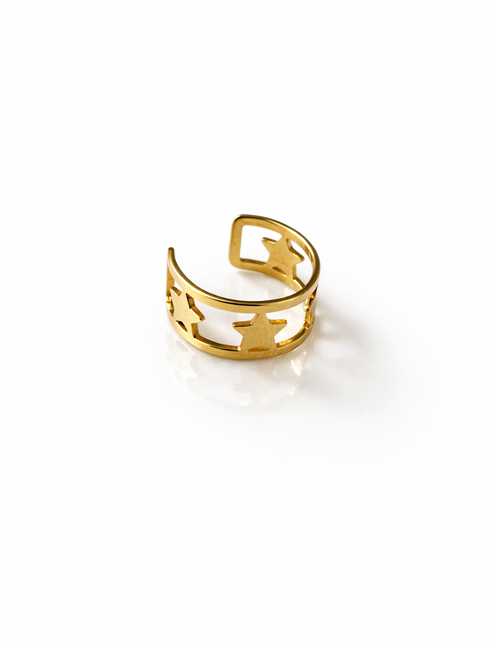 Earcuff Étoilé doré ajouré de petites étoiles, sans perçage, sur fond blanc - Ordiajade