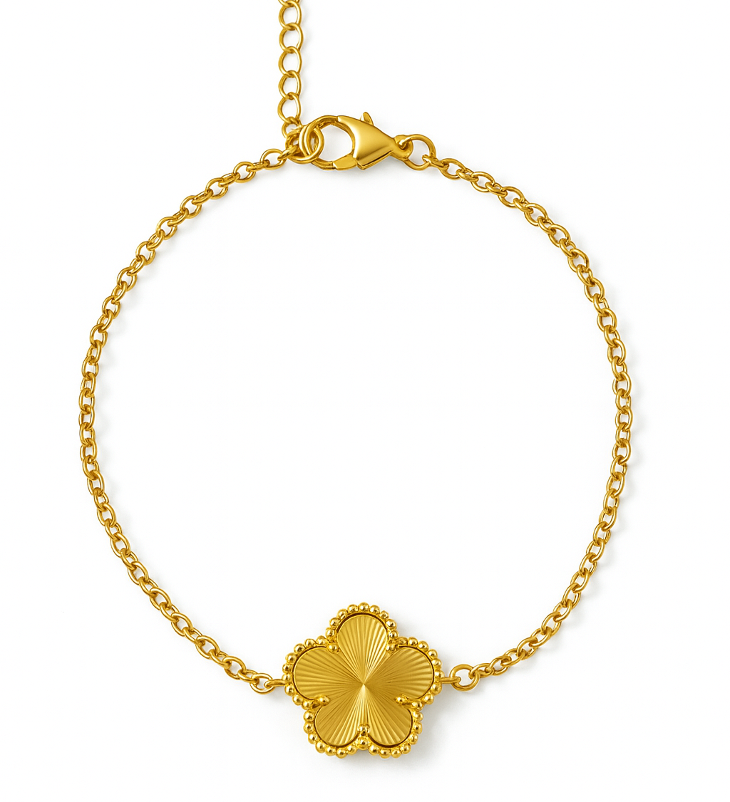 Bracelet Janna doré avec pendentif trèfle – bijou femme élégant
