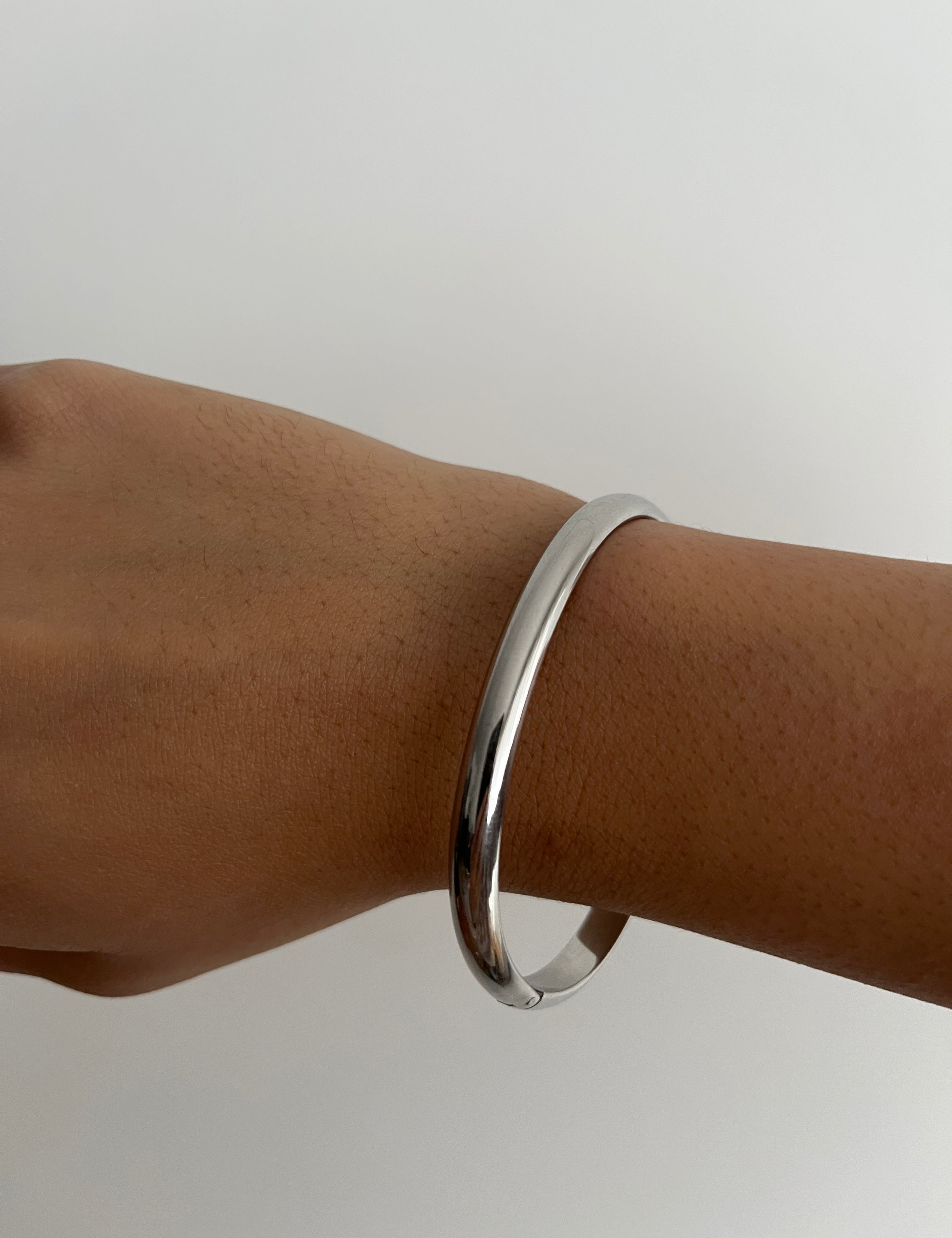 Bracelet Paris argenté en acier inoxydable 316L Ordiajade, waterproof et hypoallergénique
