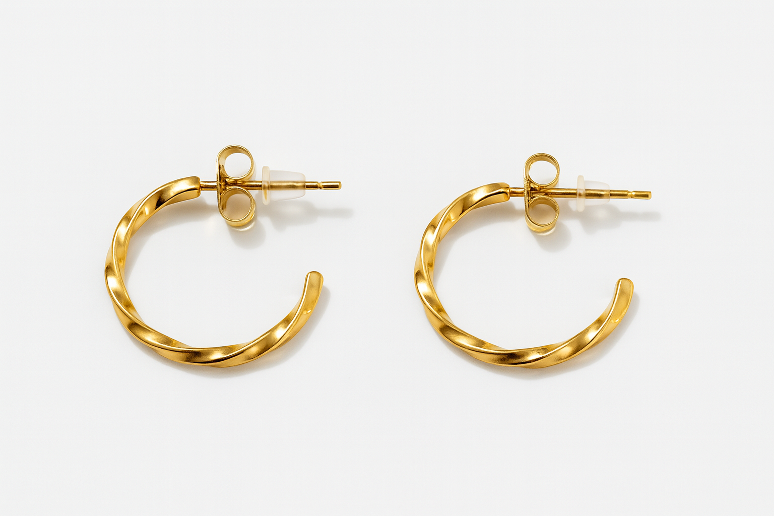 Boucle d’oreille Sianna   Créole doré en acier inoxydable 316L résistant à l’eau