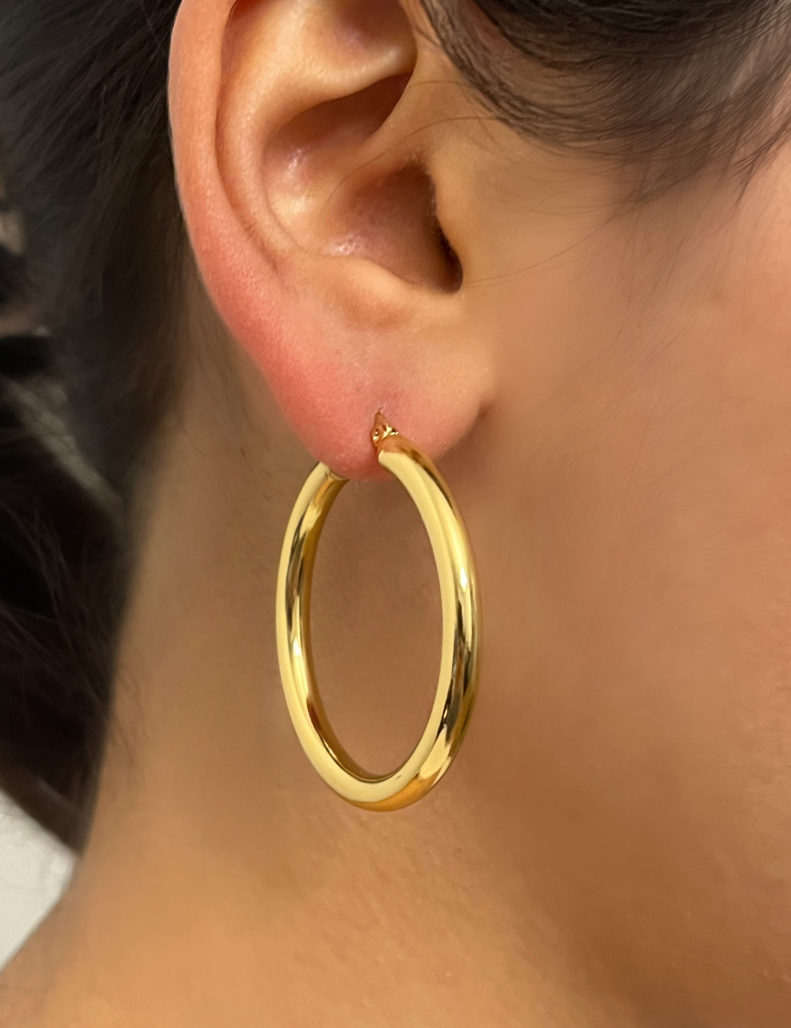 Boucle d’oreille Anella doré en acier inoxydable 316L Ordiajade, résistant à l’eau et hypoallergénique