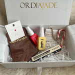 Boxe Noel Girly  bijoux parfum chaussettes sucre d’orge  mascara 