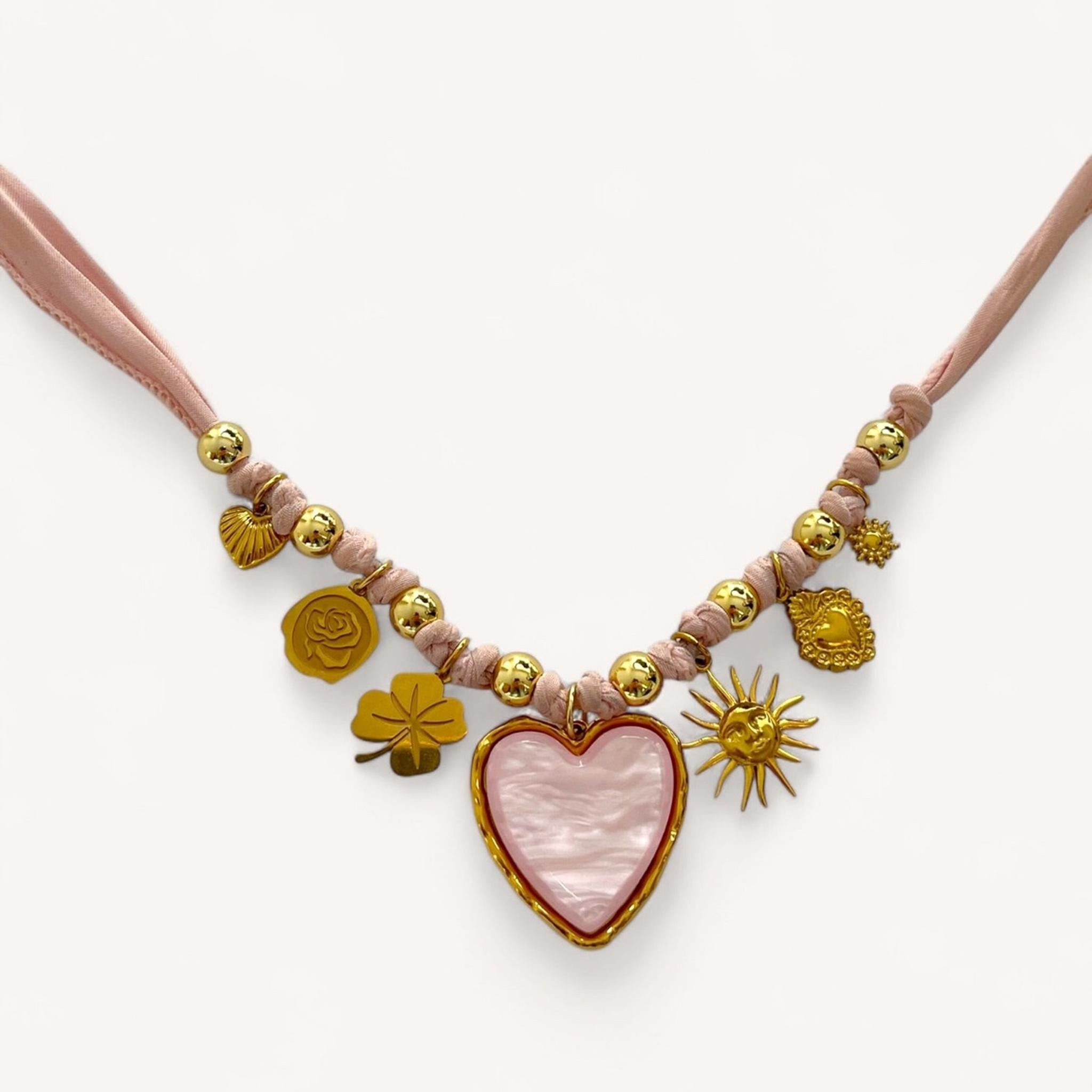 Collier Celina  doré en acier inoxydable 316L et tissu Ordiajade, résistant à l’eau et hypoallergénique