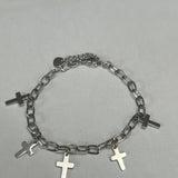 Pulsera cruzada Chandix (disponible en oro o plata)