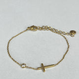 Pulsera Elegante Cruz (disponible en Oro o Plata)