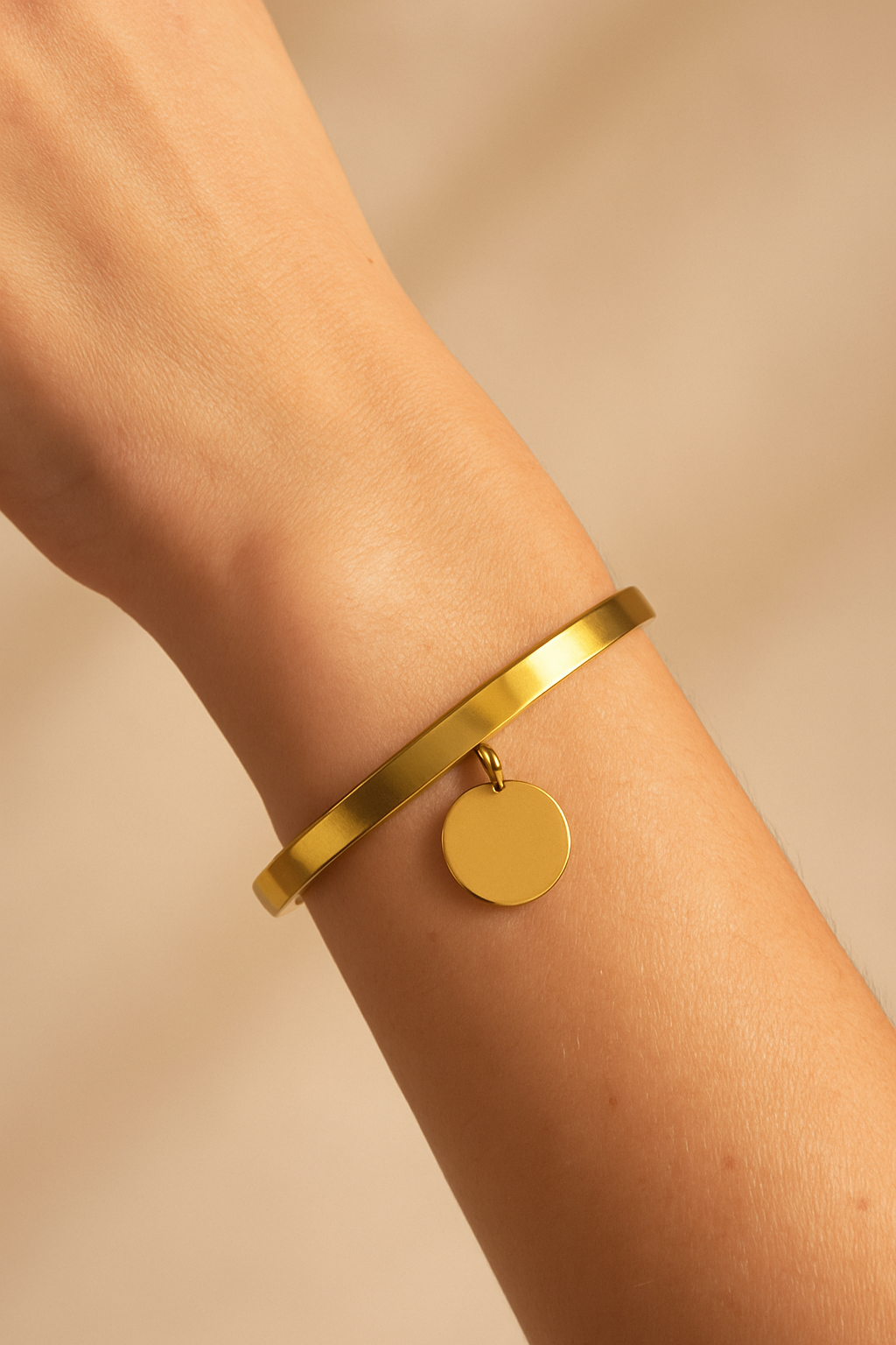 Bracelet Calla doré en acier inoxydable 316L Ordiajade, waterproof et hypoallergénique
