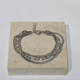 Pulsera Grace (disponible en oro o plata)