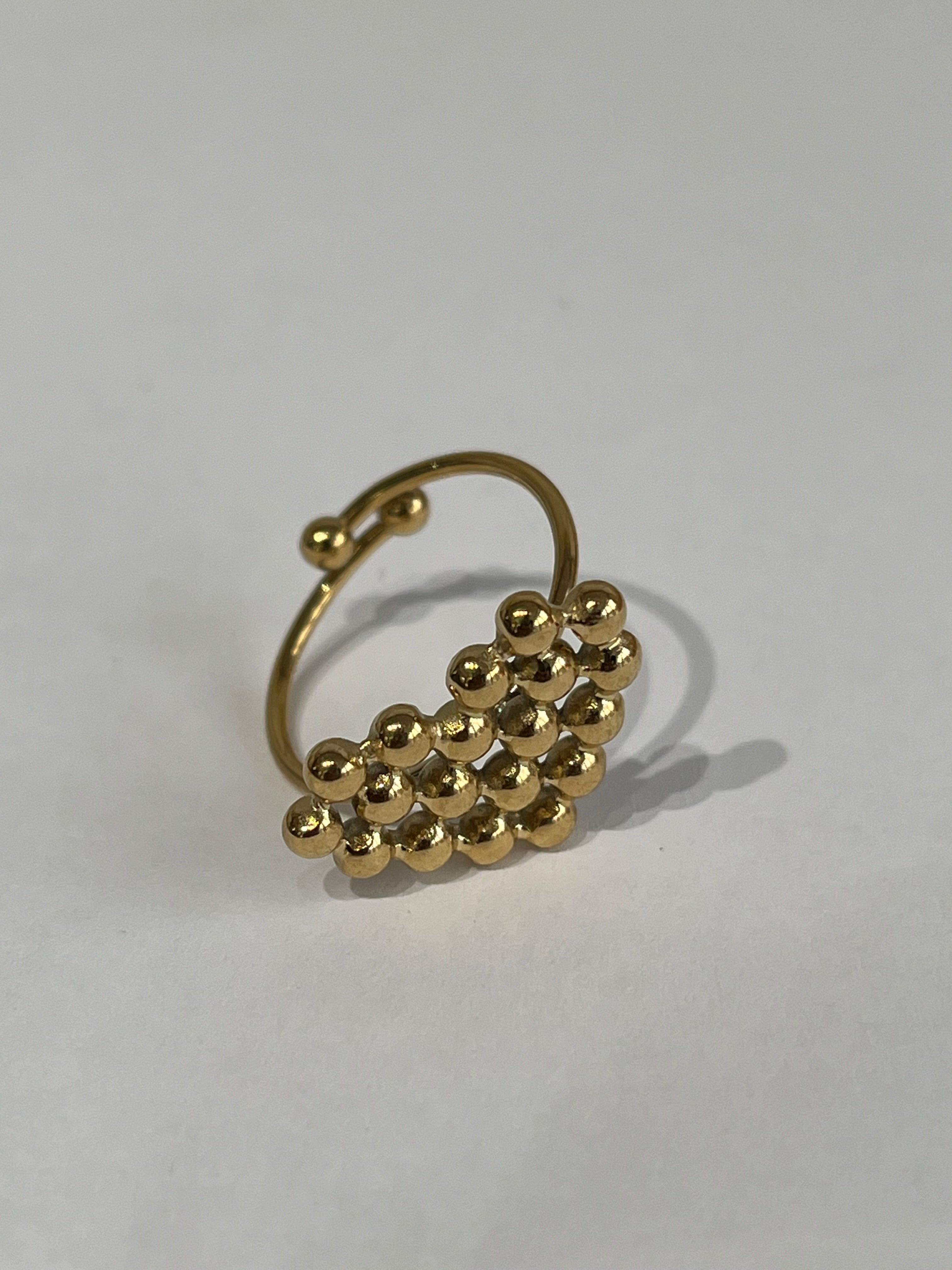 Bague ajustable Ariel dorée avec motif cœur texturé perlé - Ordiajade