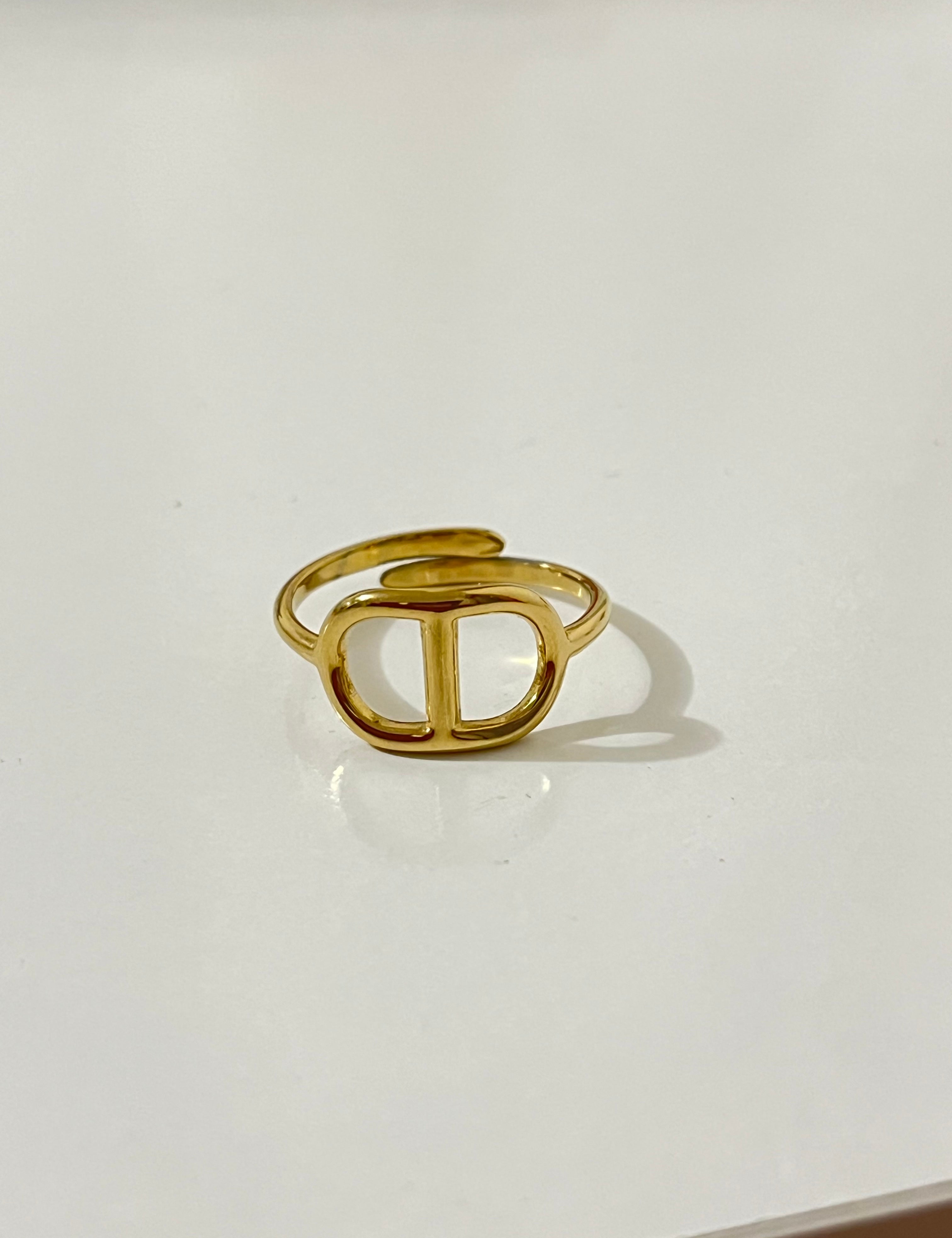 Bague Jun en acier inoxydable doré motif anneau entrelacé - Ordiajade
