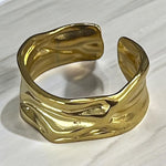 Bague large Regulia dorée texturée en acier inoxydable - Ordiajade