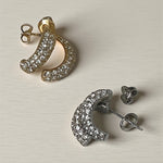 Paires de boucles d'oreilles demi-créoles Adonis dorées et argentées présentées à plat côté tiges - Ordiajade