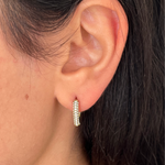 Femme portant les Boucles Dania Ordiajade