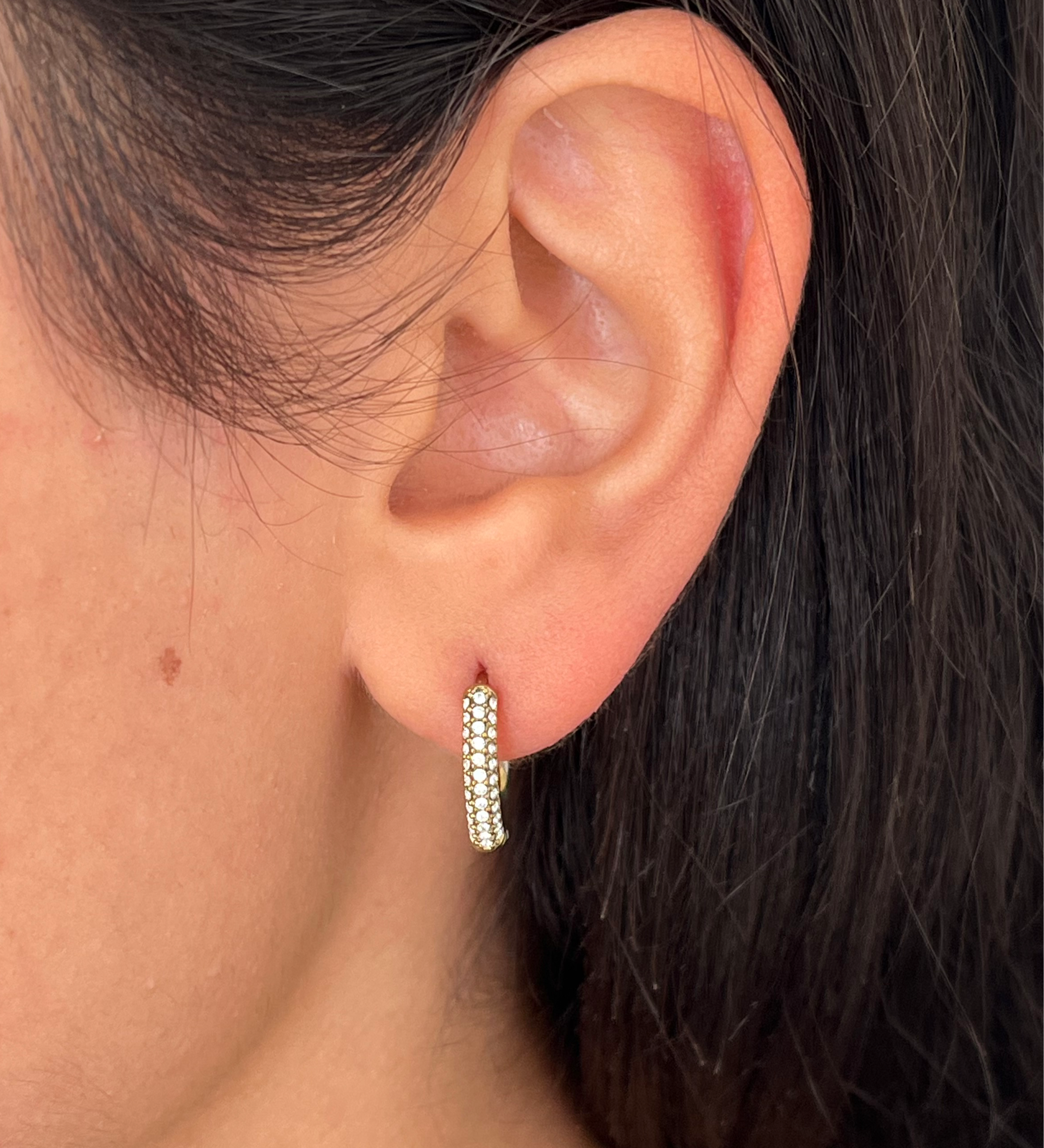 Femme portant les Boucles Dania Ordiajade