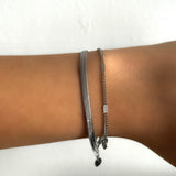 Bracelet Double chaîne Vérana en acier inoxydable porté au poignet - Ordiajade