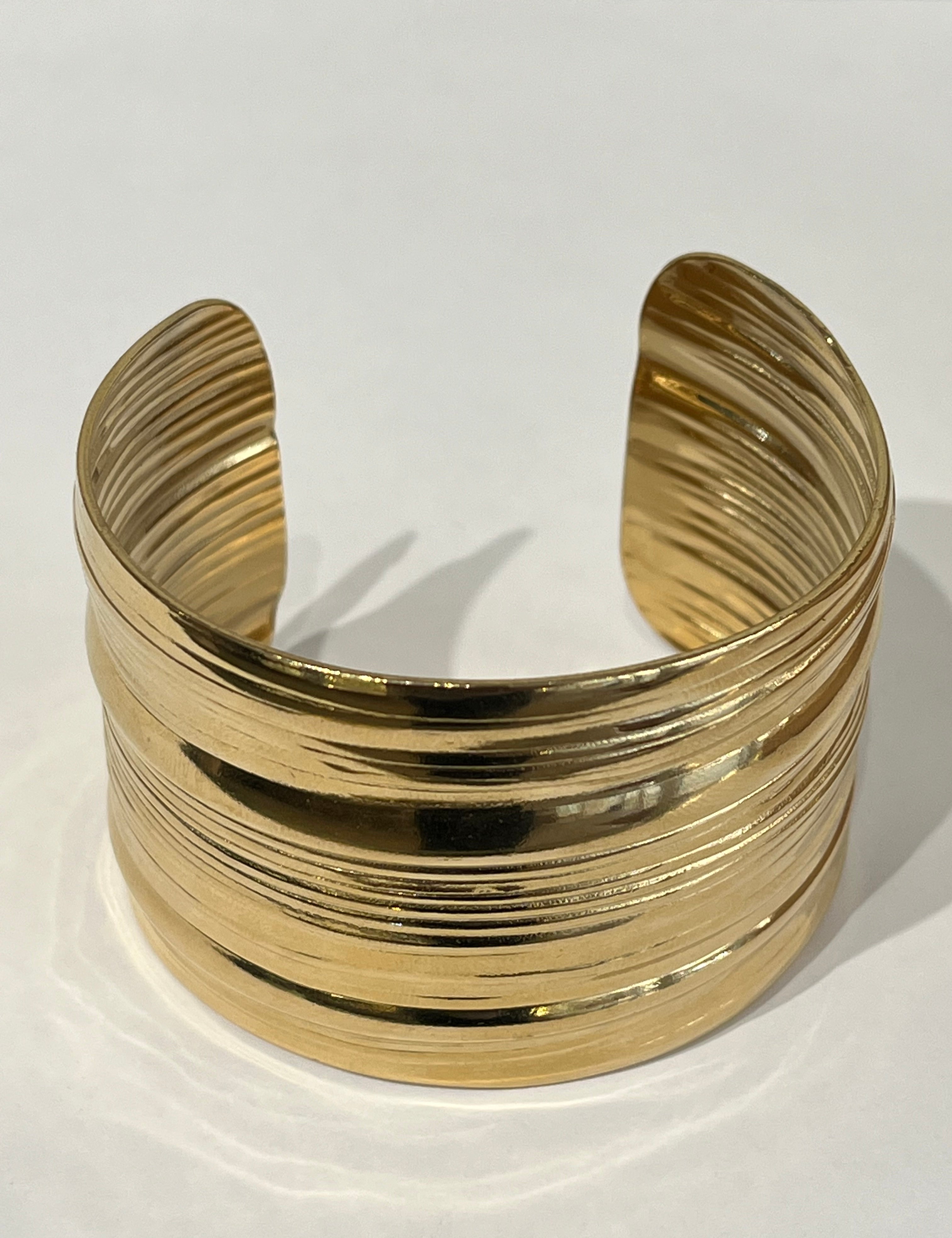 Bracelet manchette large Classe doré strié en acier inoxydable - Ordiajade