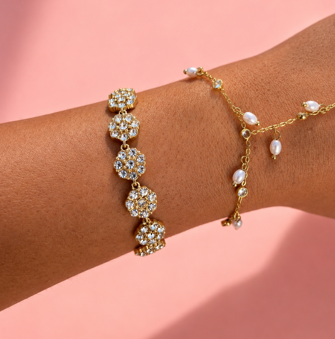 Bracelet doré Nacri de style chaînette de médaillons ronds en nacre et strass - Ordiajade