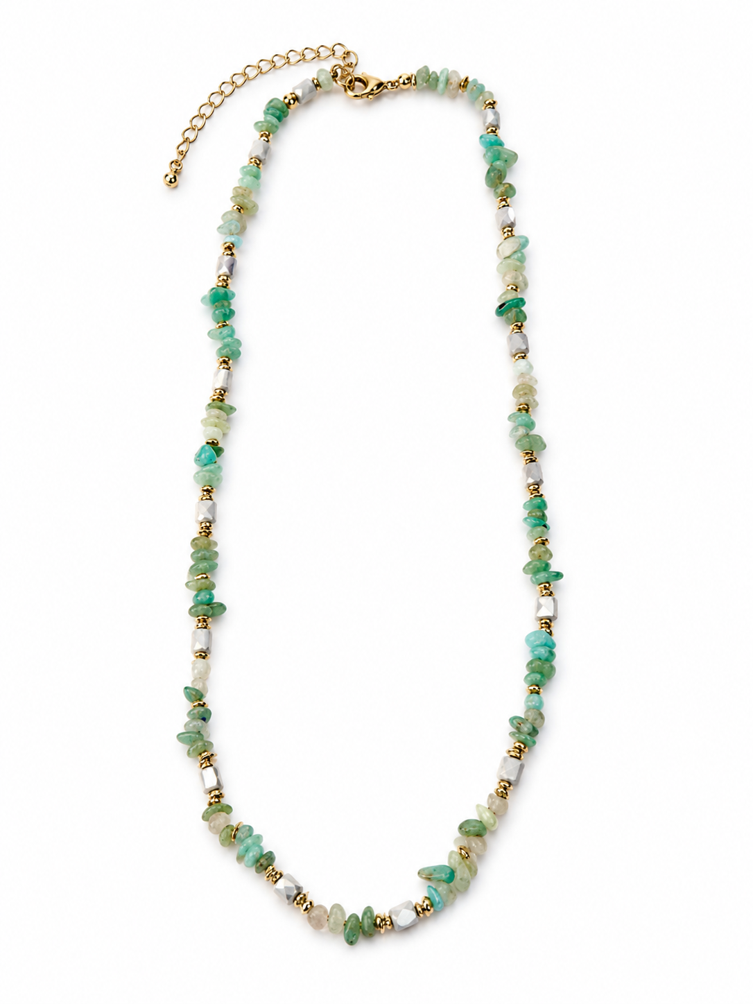 Accumulation de colliers fins dorés en acier inoxydable avec le collier Aqualine en pierres naturelles aqua - Ordiajade