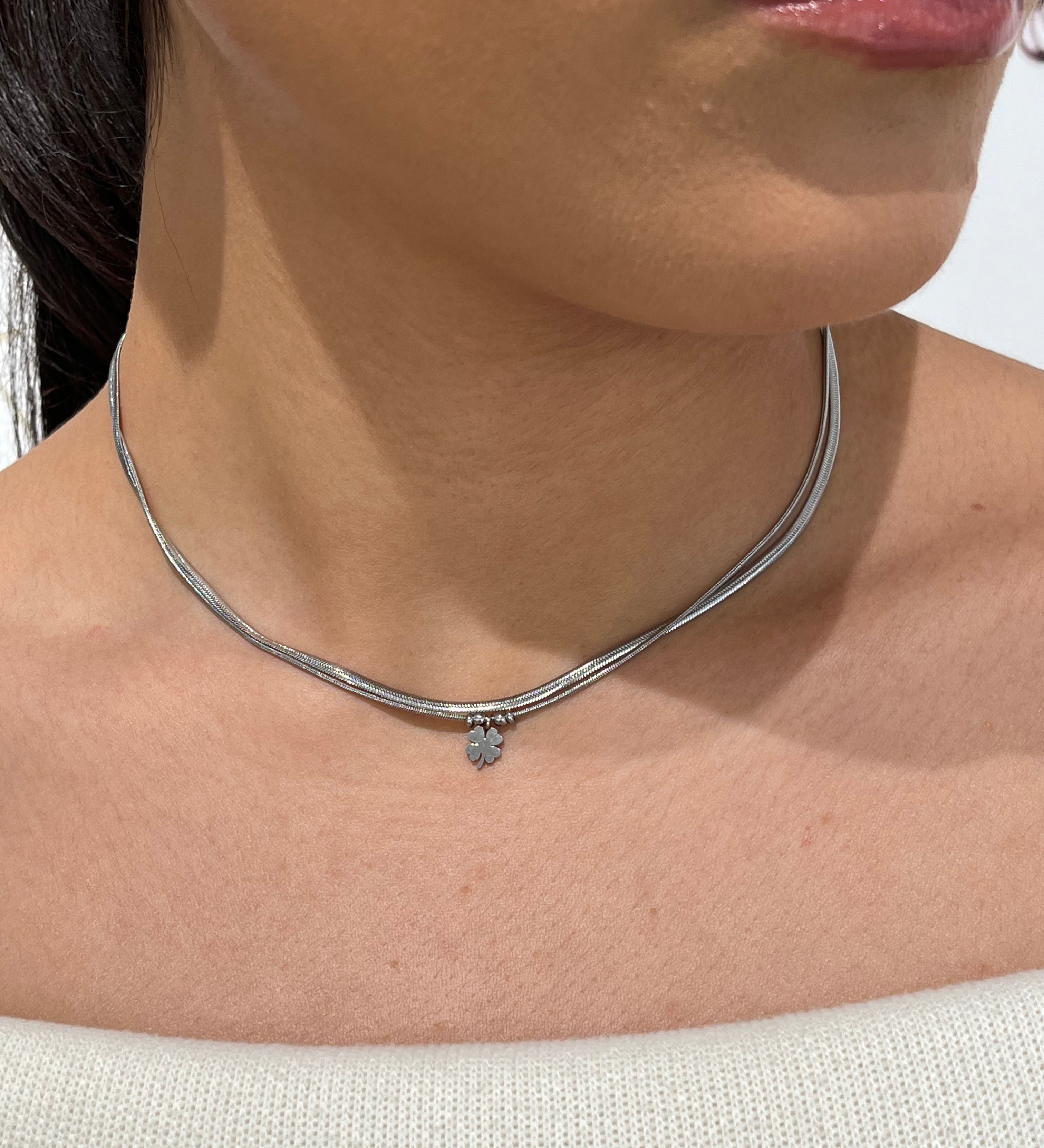 Collier Clara double rang argenté en acier inoxydable avec maille serpent et pampille trèfle - Ordiajade