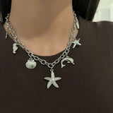 Détail du collier Dauphin en acier inoxydable argenté - Ordiajade