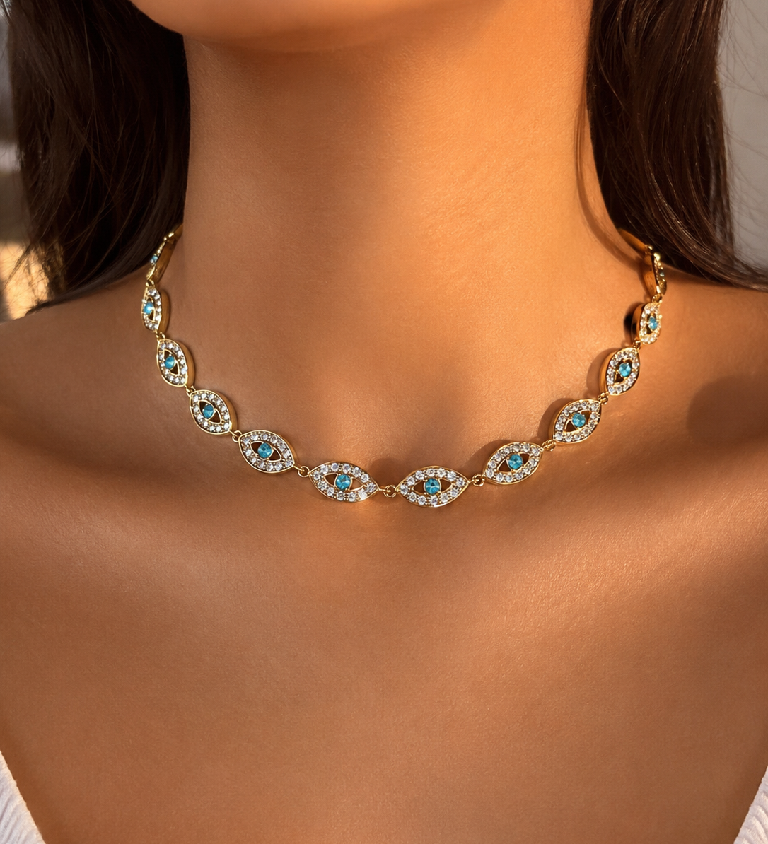 Collier Eye Bleu en acier inoxydable avec des motifs d'œil protecteur porté au cou Ordiajade