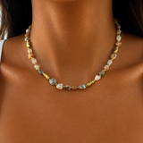 Collier fin doré Perle en acier inoxydable avec enfilade de petites perles de culture et pierres porté au cou - Ordiajade