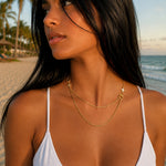 Collier céleste multirangs Stars Green en acier inoxydable argenté avec étoiles asymétriques porté en extérieur au soleil - Ordiajade