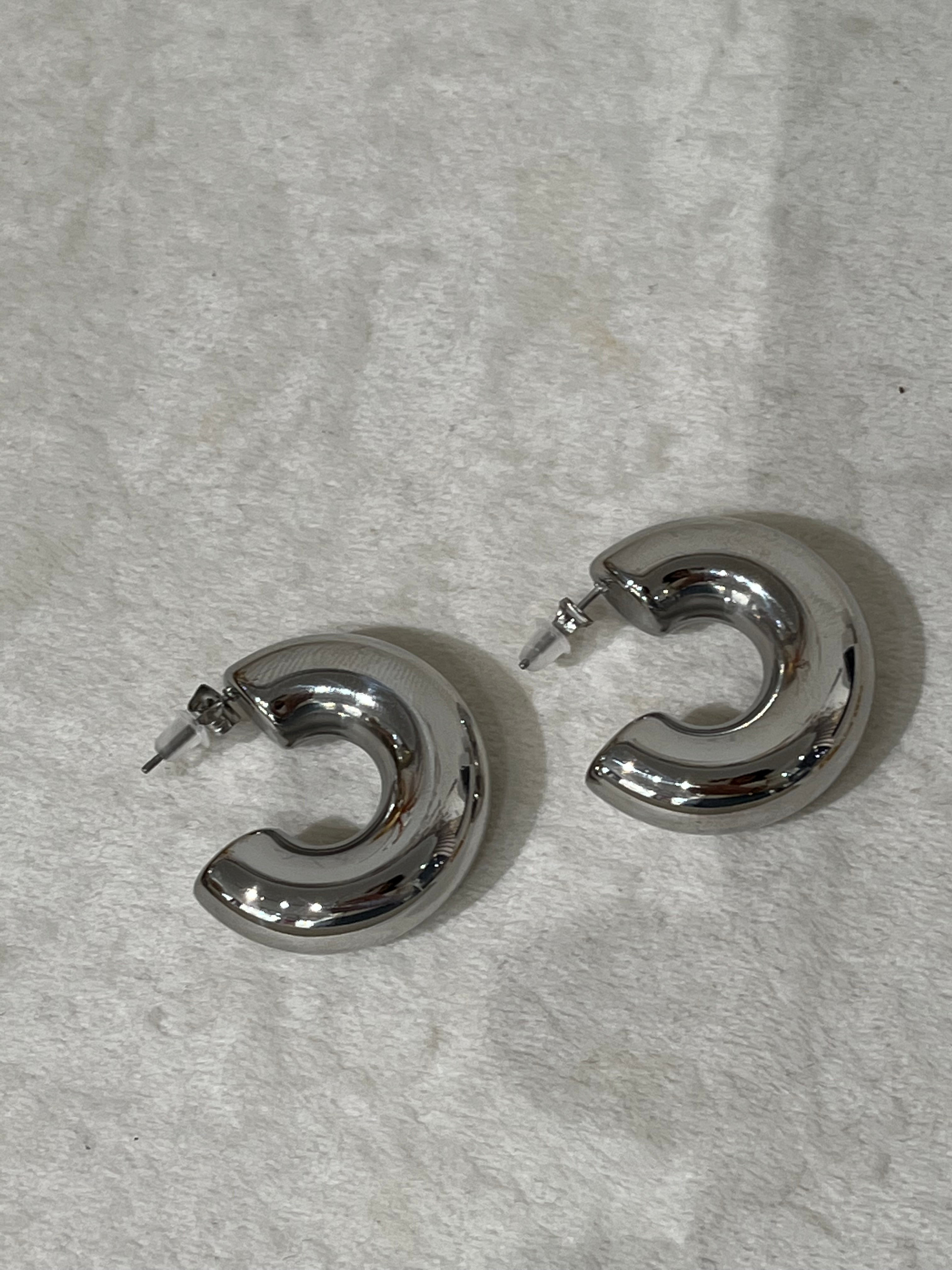 Paire de boucles d'oreilles créoles larges Chéri coloris argenté en acier inoxydable - Ordiajade