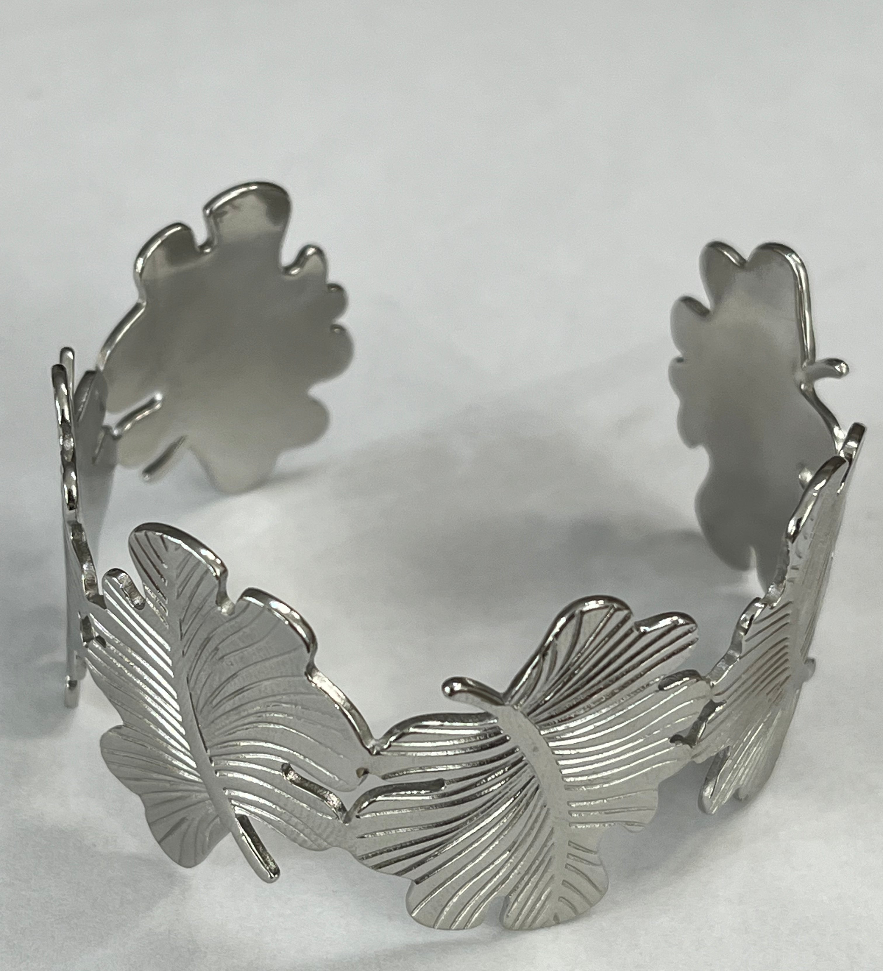 Bracelet rigide jonc Gaara argenté sculpté motif feuilles - Ordiajade