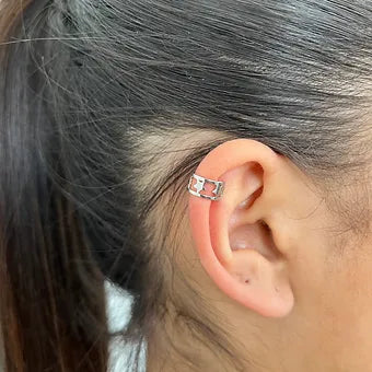 Ear Cuff  Etoilé (existe en Doré ou Argenté)